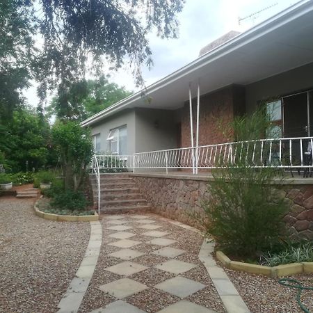 Mulberry Place Крадък Екстериор снимка