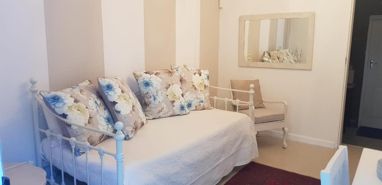 Mulberry Place Крадък Екстериор снимка